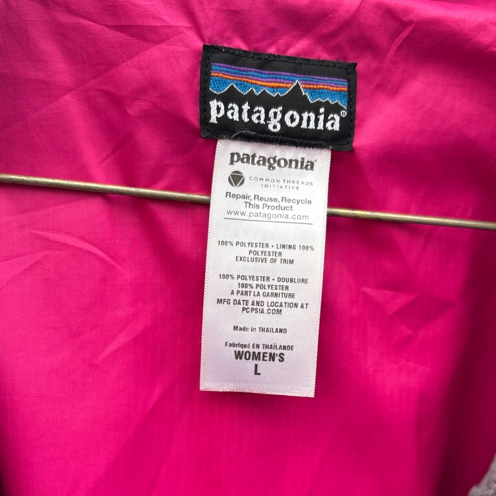 Patagonia Gray Teddy Jacket with Pink Lining size L womens - Picture 2 of 12